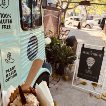 Peek A Treat - Guava Cheesecake in action! - Food Trucks Near Me - Miami, Florida
