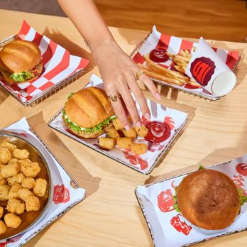 Smashburger - Burgers Near Me - Destin, Florida