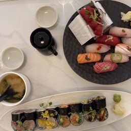 Lunch special   3 rolls for $20