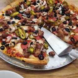 Cafe Roma - Great pizza
