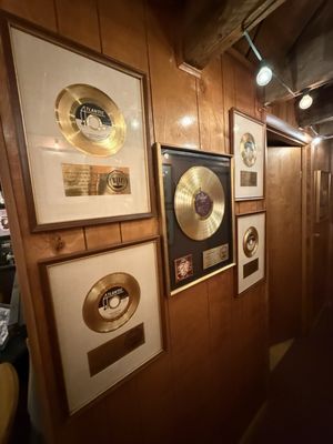 Muscle Shoals Sound Studios by null
