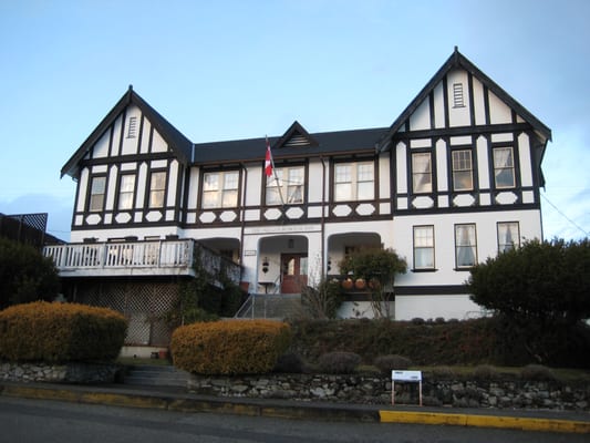 The Old Courthouse Inn by null