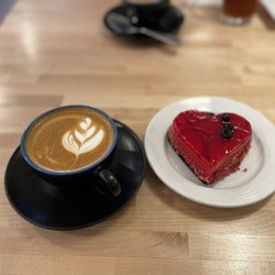 Oasis Diner - Cappuccino and strawberry mousse