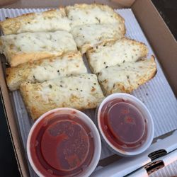 Back Alley Pizza Joint - Carb Queens....Not Me...I like the meat:)