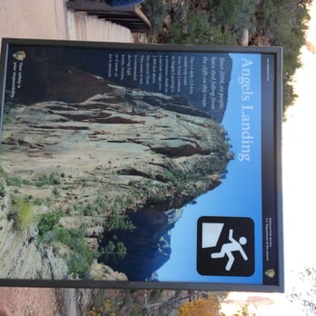 Angel's Landing - Warning signs about people dying on the hike - Hiking Near Me - Springdale, Utah Angel's Landing - Warning signs about people dying on the hike - Hiking Near Me - Springdale, Utah