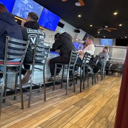Dirty Birdies Sports Bar & Grill