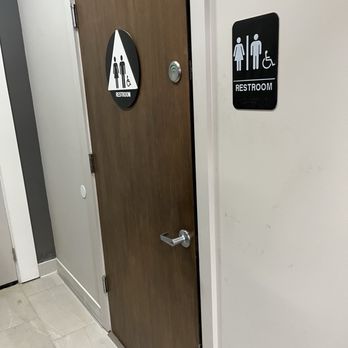 Banh Mi A Mui - Handicap bathroom - Vietnamese Near Me - San Francisco, California