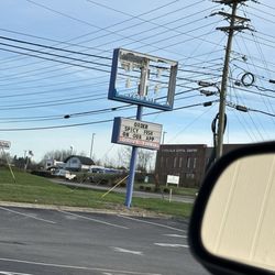 Captain D's - Captain Ds sign