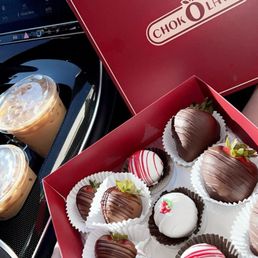 coffee/Chocolate Covered Strawberries/cakepops coffee/Chocolate Covered Strawberries/cakepops