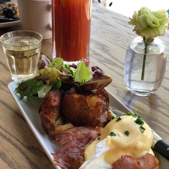The Lynhall Minneapolis Private Event Venue - Eggs Benny + Bloody Mary - Breakfast & Brunch Near Me - Minneapolis, Minnesota The Lynhall Minneapolis Private Event Venue - Eggs Benny + Bloody Mary - Breakfast & Brunch Near Me - Minneapolis, Minnesota