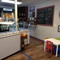 RJ's Ice Cream & Desserts