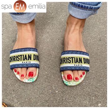 Spa Emilia - Stepping into fall in style! - Day Spas Near Me - Chicago, Illinois
