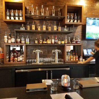 Bru Burger Bar - Plainfield - Bar - Burgers Near Me - Plainfield, Indiana