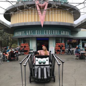 Flo's V8 Cafe - Cafes Near Me - Anaheim, California
