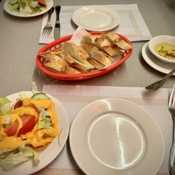 Posillipo - Complimentary bread and salad