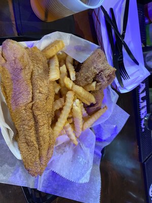 Harold's Chicken & Ice Bar by null