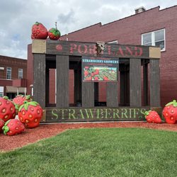 Portland Strawberries Sculpture