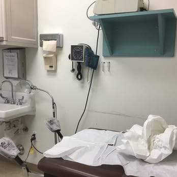 Qureshi Azmath, MD - Obstetricians & Gynecologists Near Me