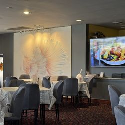 Hong Kong Garden Seafood & Dim Sum Cafe - Art and tv