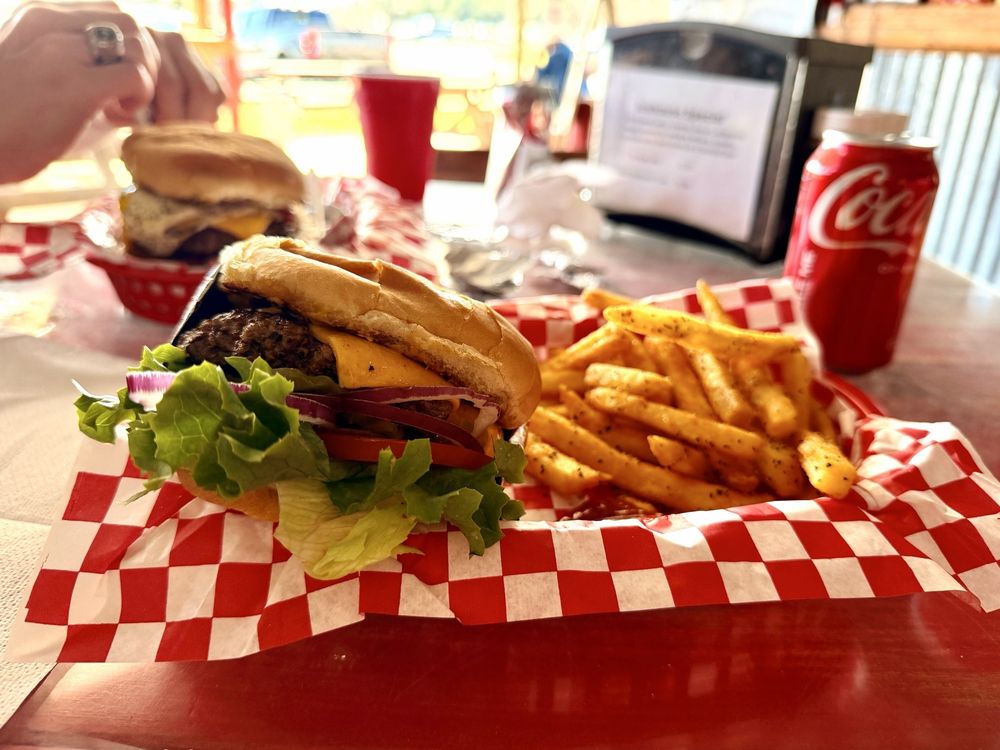 Big Fish Icehouse Logo