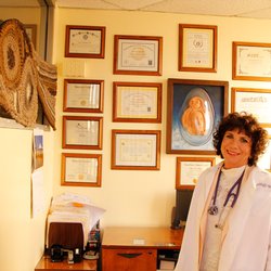 Lauren Swerdloff, MD