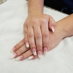 Lovely Nails - Come get your nails done!