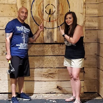 LumberjAxes Axe Throwing - Glendale - Bulls eye - Axe Throwing Near Me - Glendale, Arizona