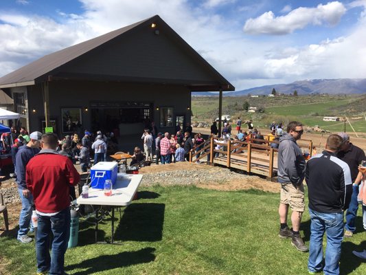 Cowiche Creek Brewing Company by null