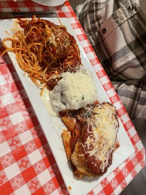 Lola & Giuseppe's Trattoria by null