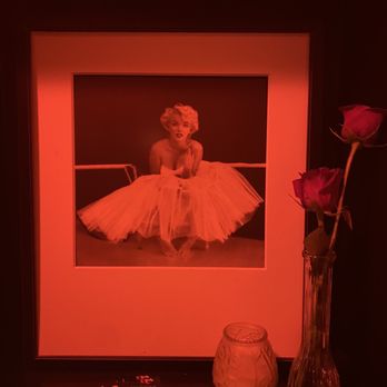 La Cave - Marilyn is everywhere - Steakhouses Near Me - Costa Mesa, California La Cave - Marilyn is everywhere - Steakhouses Near Me - Costa Mesa, California