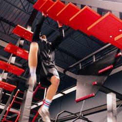 Airborne Trampoline Park - Climbing the Vertical stairs