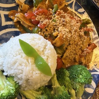 Thai Town Cafe - Thai Near Me - Geneseo, Illinois Thai Town Cafe - Thai Near Me - Geneseo, Illinois