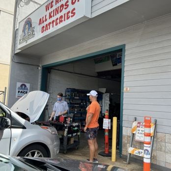 Battery Bill's - Outside - Battery Stores Near Me - Honolulu, Hawaii