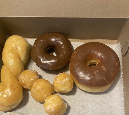 King Donuts by null