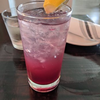 Matt's Fish Camp Lewes - Summer rose drink - Seafood Near Me - Lewes, Delaware Matt's Fish Camp Lewes - Summer rose drink - Seafood Near Me - Lewes, Delaware