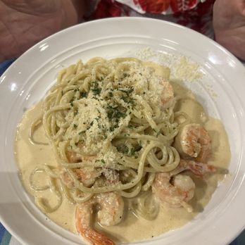 Cucina Moon - Garlic Shrimp Alfredo. - Pasta Shops Near Me - Honolulu, Hawaii Cucina Moon - Garlic Shrimp Alfredo. - Pasta Shops Near Me - Honolulu, Hawaii