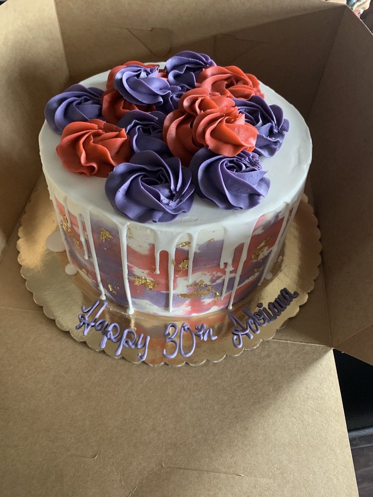 ICING ON THE CAKE BAKERY Updated October 2024 42 Photos Manassas, Virginia Bakeries