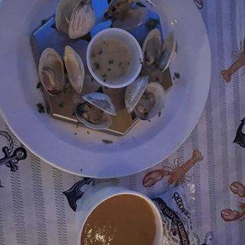 Barking Crab - Fried Whole-Bellied Clams - Seafood Near Me - Boston, Massachusetts
