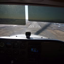 West Valley Flying Club - Landing in WVFC plane at San Carlos airport