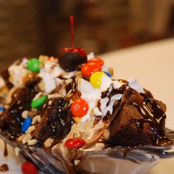 Lique Ice Cream Parlor - Ice Cream & Frozen Yogurt Near Me - Indio, California Lique Ice Cream Parlor - Ice Cream & Frozen Yogurt Near Me - Indio, California