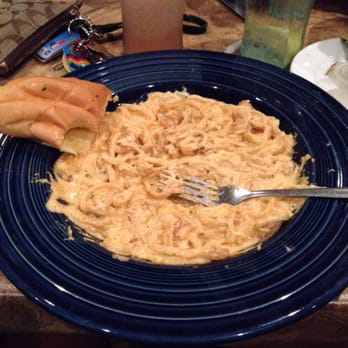 Lagniappe Steak And Seafood - Shrimp Alfredo with garlic bread - Seafood Near Me - Baker, Louisiana Lagniappe Steak And Seafood - Shrimp Alfredo with garlic bread - Seafood Near Me - Baker, Louisiana