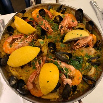 Le Caveau 30 - Seafood paella - French Near Me - Cannes, 06