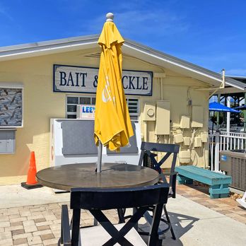 Charleen's Cafeteria - Outside dining - Cuban Near Me - Osprey, Florida