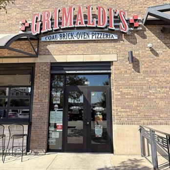 Grimaldi's Pizzeria - Entrance - Pizza Near Me - Irving, Texas Grimaldi's Pizzeria - Entrance - Pizza Near Me - Irving, Texas