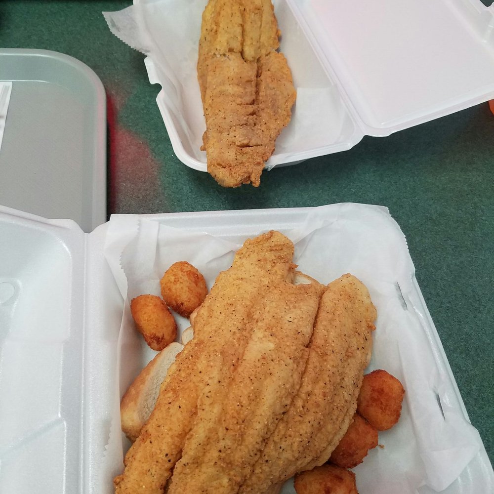 Fries whitening, fries catfish, and scallops. I wouldn't recommended order scallops
