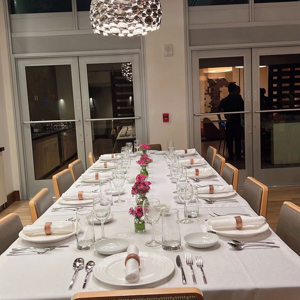 Chef David Paul - Beautiful table setting - Personal Chefs Near Me - Honolulu, Hawaii Chef David Paul - Beautiful table setting - Personal Chefs Near Me - Honolulu, Hawaii