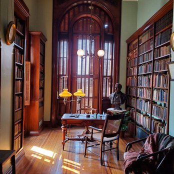 David Davis  Mansion - Museums Near Me - Bloomington, Illinois