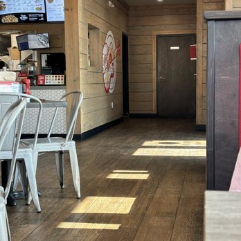 Slim Chickens - Southern Near Me - Mission, Kansas Slim Chickens - Southern Near Me - Mission, Kansas