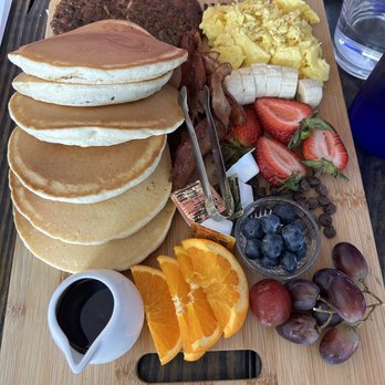 Union House Cedarburg - Brunch - Tapas/Small Plates Near Me - Cedarburg, Wisconsin