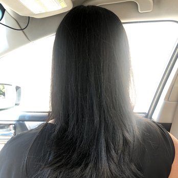 Trends Salon - Super uneven hair in the back. This is right after the haircut - Hair Salons Near Me - Los Gatos, California Trends Salon - Super uneven hair in the back. This is right after the haircut - Hair Salons Near Me - Los Gatos, California